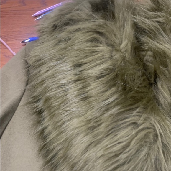 Olive Green Faux Fur Collar suede jacket - Picture 2 of 7